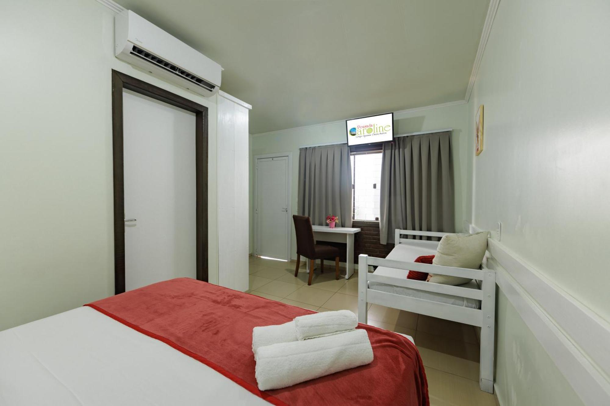 Hotel E Pousada Caroline Foz do Iguaçu Exteriör bild